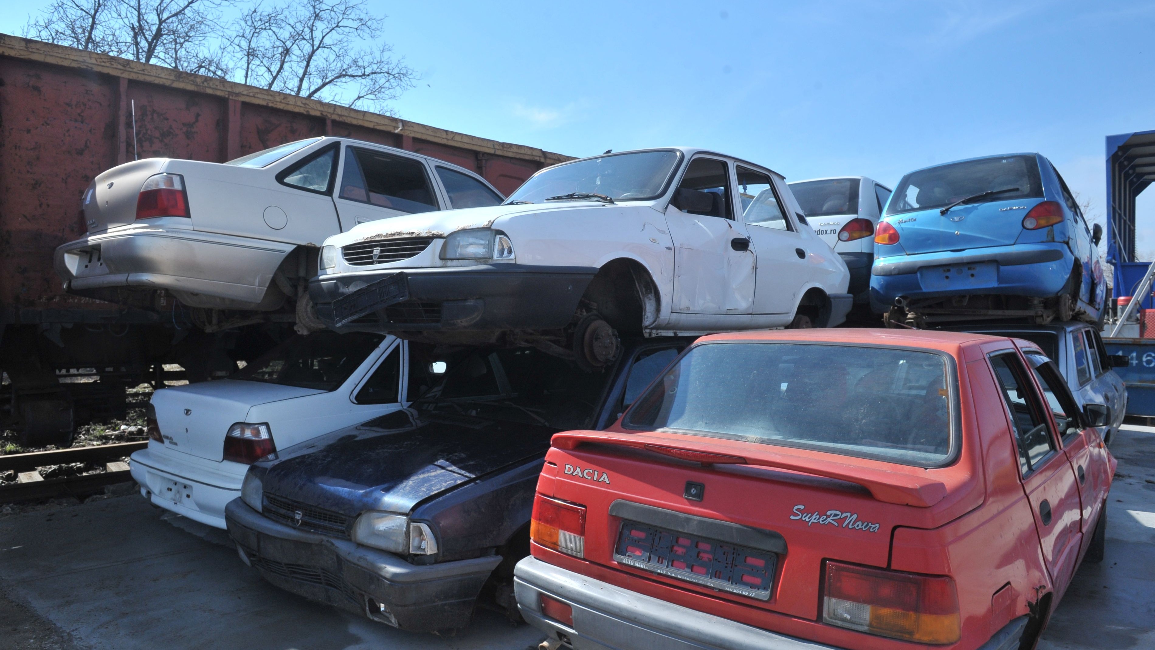Programul Rabla Auto 2026 se reia pe 3 noiembrie. Câți bani primesc românii pentru achiziția unei mașini noi