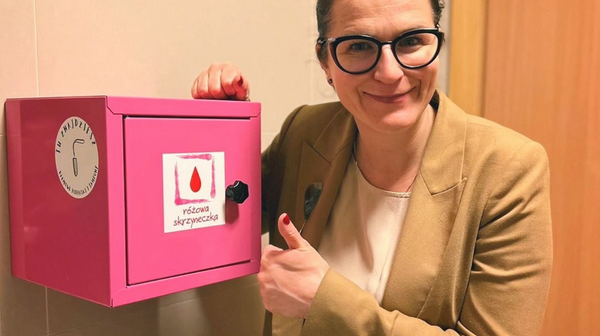 Różowe skrzyneczki znajdziemy także w zespołach obsługi mieszkańców – podkreśla prezydent Gdańska Aleksandra Dulkiewicz
