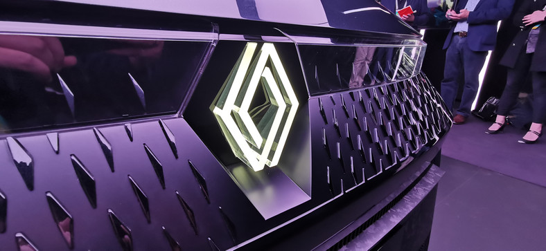 Renault Scenic Vision — przyszłość musi świecić
