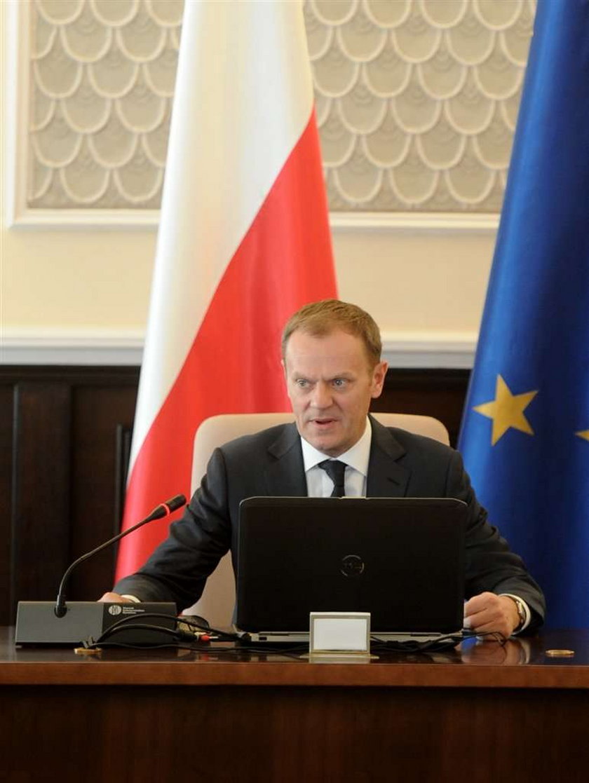 Tusk tłumaczy się z urlopu. Ile wykorzystał?