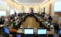 Konflikt w rządzie. Premier odebrał ministrowi energii nadzór nad Lotosem i Orlenem