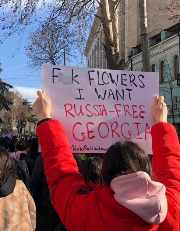 W Gruzji wybuchły protesty przeciwko ustawie "zagraniczni agenci"