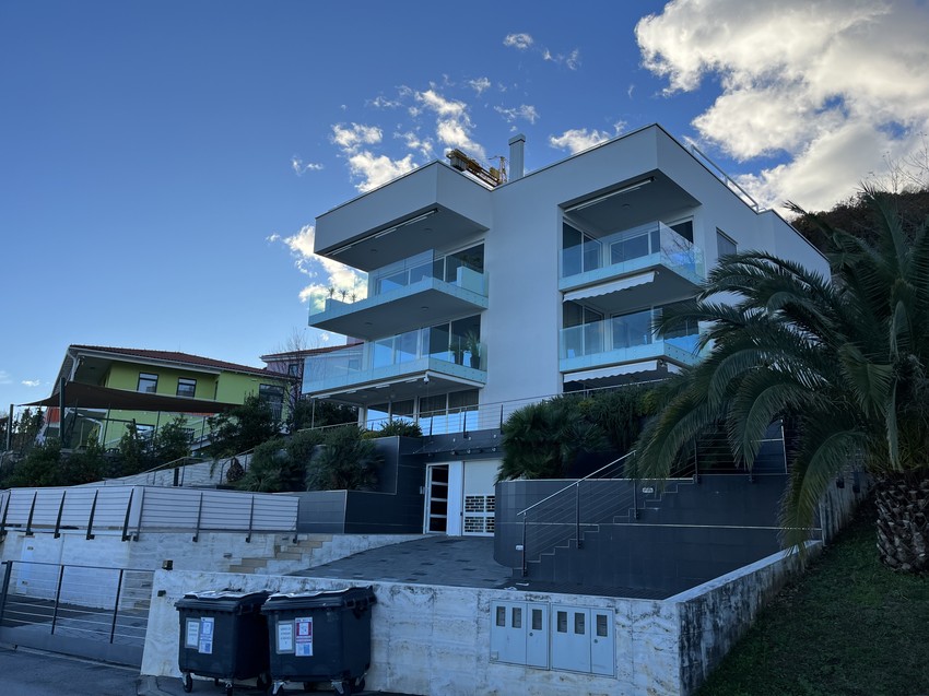 Vila Saše Popovića u Opatiji