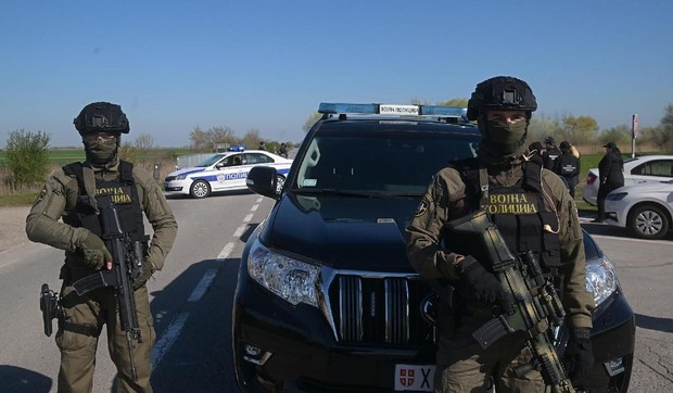 Vojna policija u okolini Kanjiže 5. aprila | Foto: Fonet