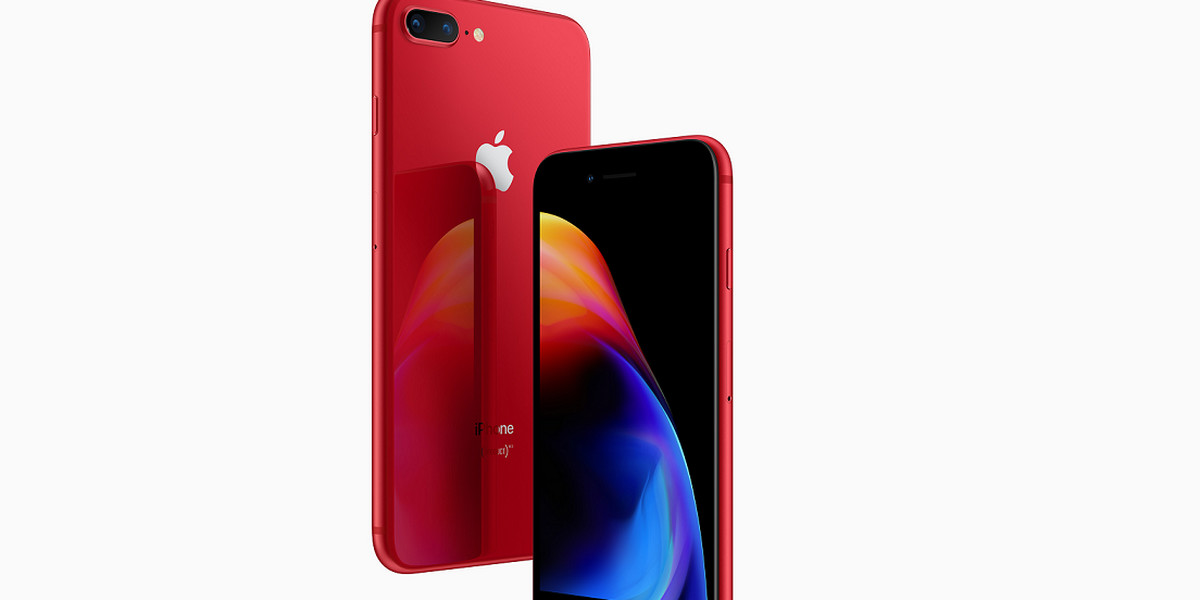 Sprzedaż smartfona iPhone 8 w wersji czerwonej - (product)RED) - wesprze walkę z HIV i AIDS