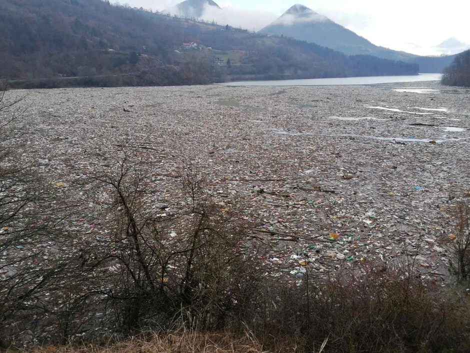 Ovako danima izgleda Potpećko jezero na Limu