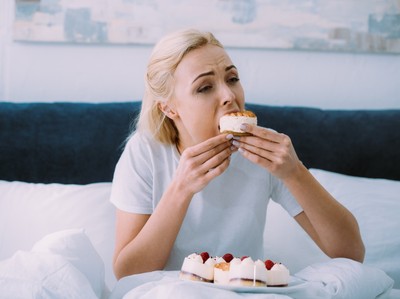 Stres związany z lockdownem i bezrobociem może napędzić epidemię otyłości