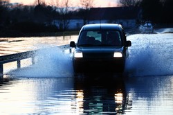 Alert RCB dla Mazowsza - burze, ulewny deszcz, silny wiatr, możliwe podtopienia