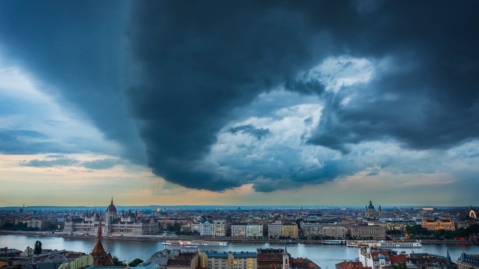 Nem csak a fővárosra csapott le a vihar. Fotó: Getty Images