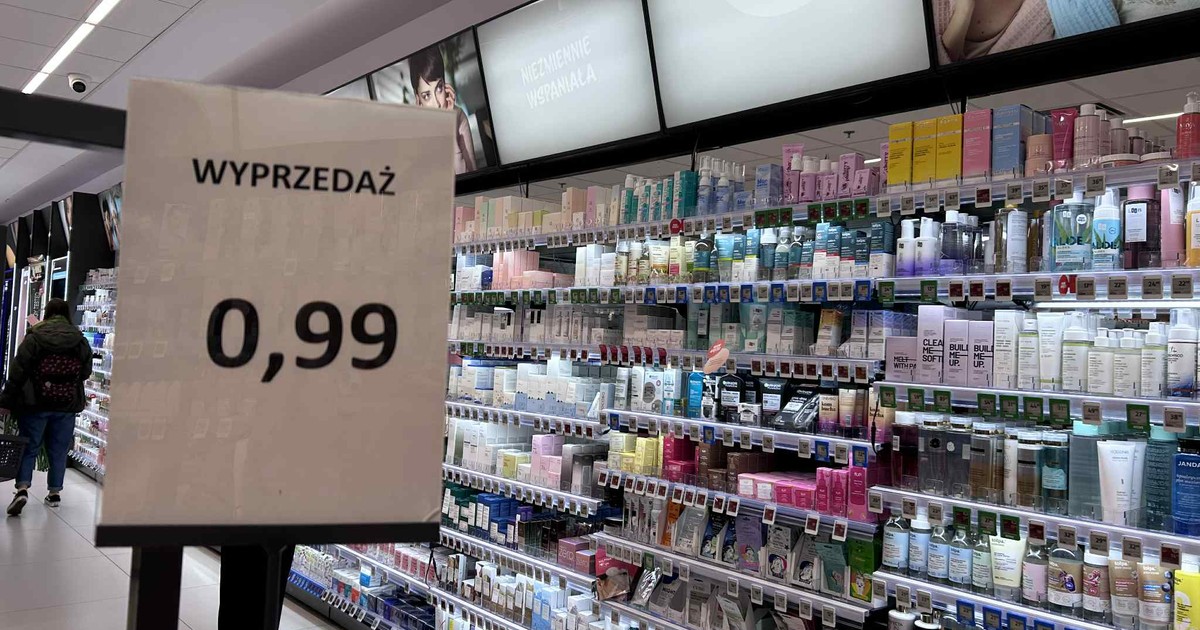 Rossmann wysprzedaje po 0,99 zł. A taki to był niedawno hit