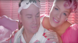 Channing Tatum mężem Pink. Zobacz TELEDYSK do nagrania "Beautiful Trauma"