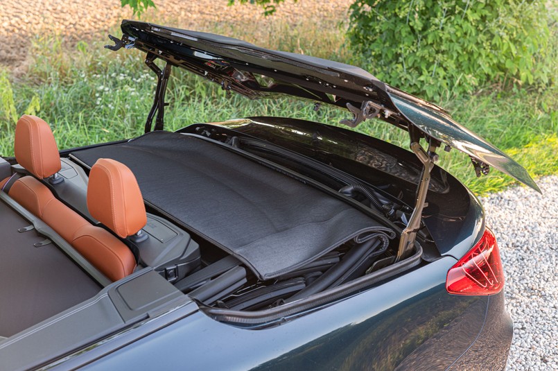 BMW M440i Convertible