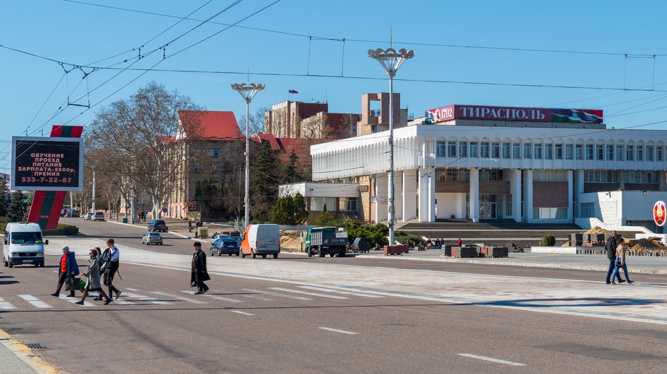 Tyraspol, Plac Suworowski