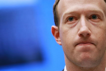 Czy to koniec Facebooka? 1 na 4 Amerykanów skasował aplikację FB z telefonu