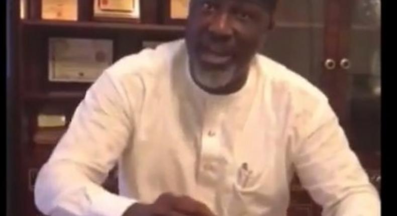 Sen Dino Melaye dancing