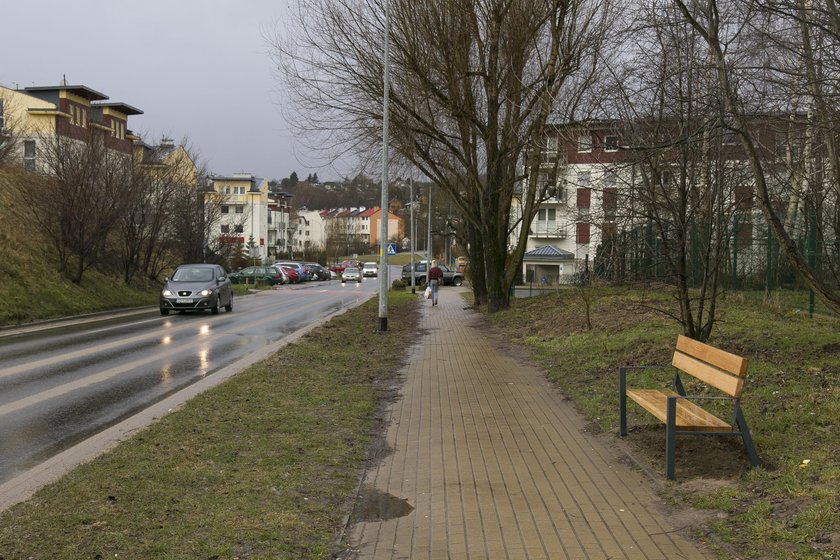 Ławeczka przy ul. Piekarniczej w Gdańsku