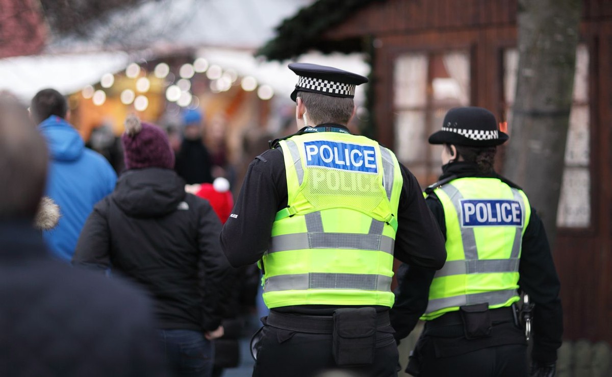 Nastolatek śmiertelnie dźgnięty nożem w polskim sklepie pod Birmingham