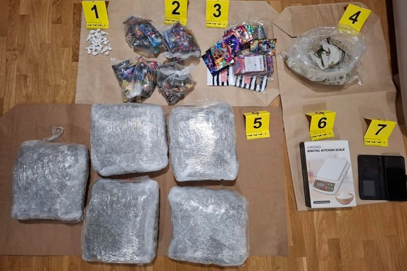 U STANU KRIO MARIHUANU I KOKAIN Mladić uhapšen na Paliluli