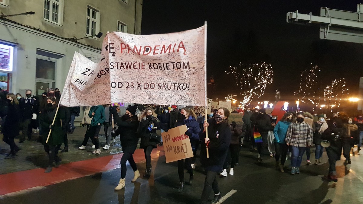 Protesty ws. orzeczenia TK. "Chcemy świeckiego państwa"