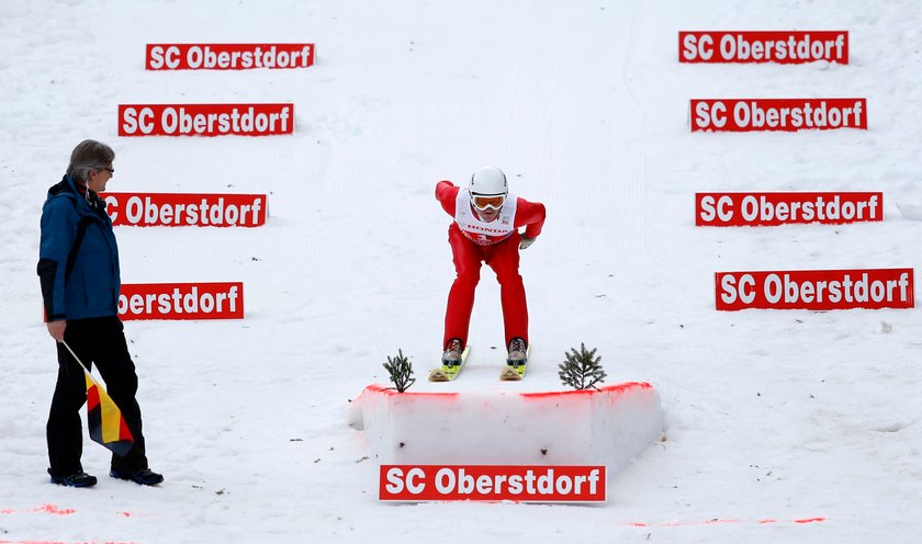 Najgorszy skoczek świata wrócił na skocznię