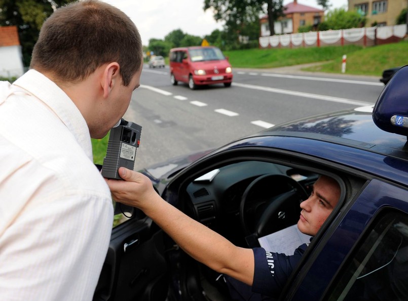 Kobieta czy facet? Już wiadomo kto jest gorszym kierowcą!