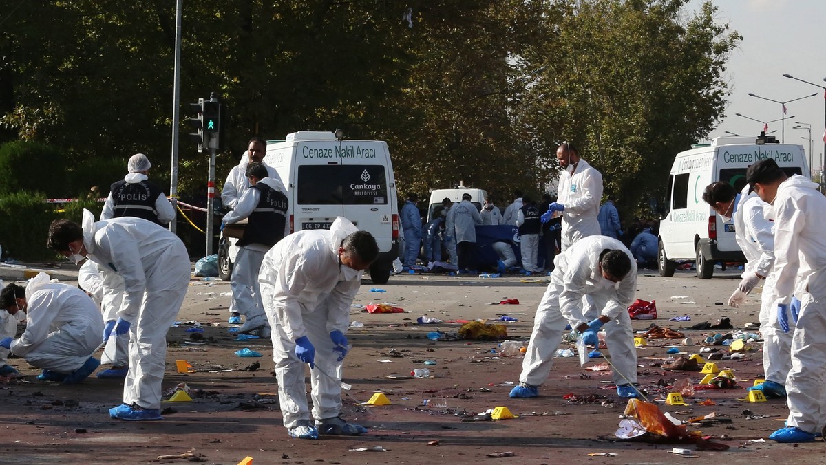 Stanowczo potępiamy wszelkie formy terroryzmu - głosi oświadczenie MSZ wydane po zamachu w stolicy Turcji Ankarze, w którym zginęło co najmniej 86 osób. MSZ ostrzega także Polaków, którzy myślą o wypoczynku w tym kraju.