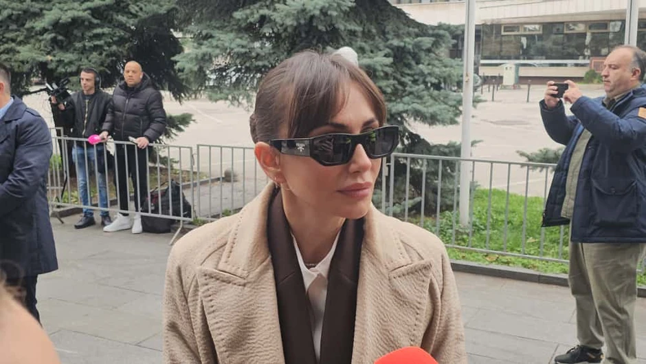 Emina Jahović stigla na komemoraciju Halidu Bešliću