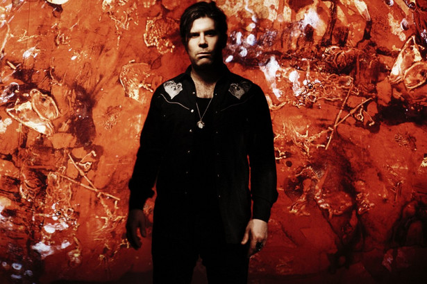 Ed Harcourt daje do pieca. Przebojowy album "Furnaces" [RECENZJA]