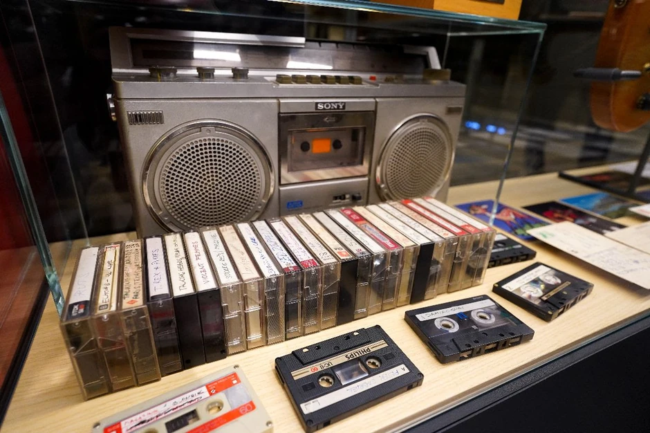 Legat Milana Mladenovića