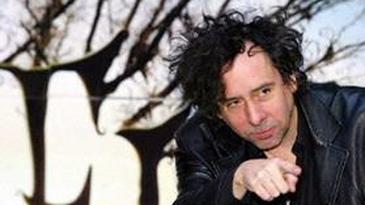 Tim Burton zakochał się w horrorach w dzieciństwie, kiedy ojciec zabawiał go udając wilkołaka.