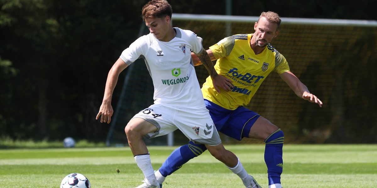 Pilka nozna. Sparing. Arka Gdynia - Gornik Zabrze. 13.07.2021