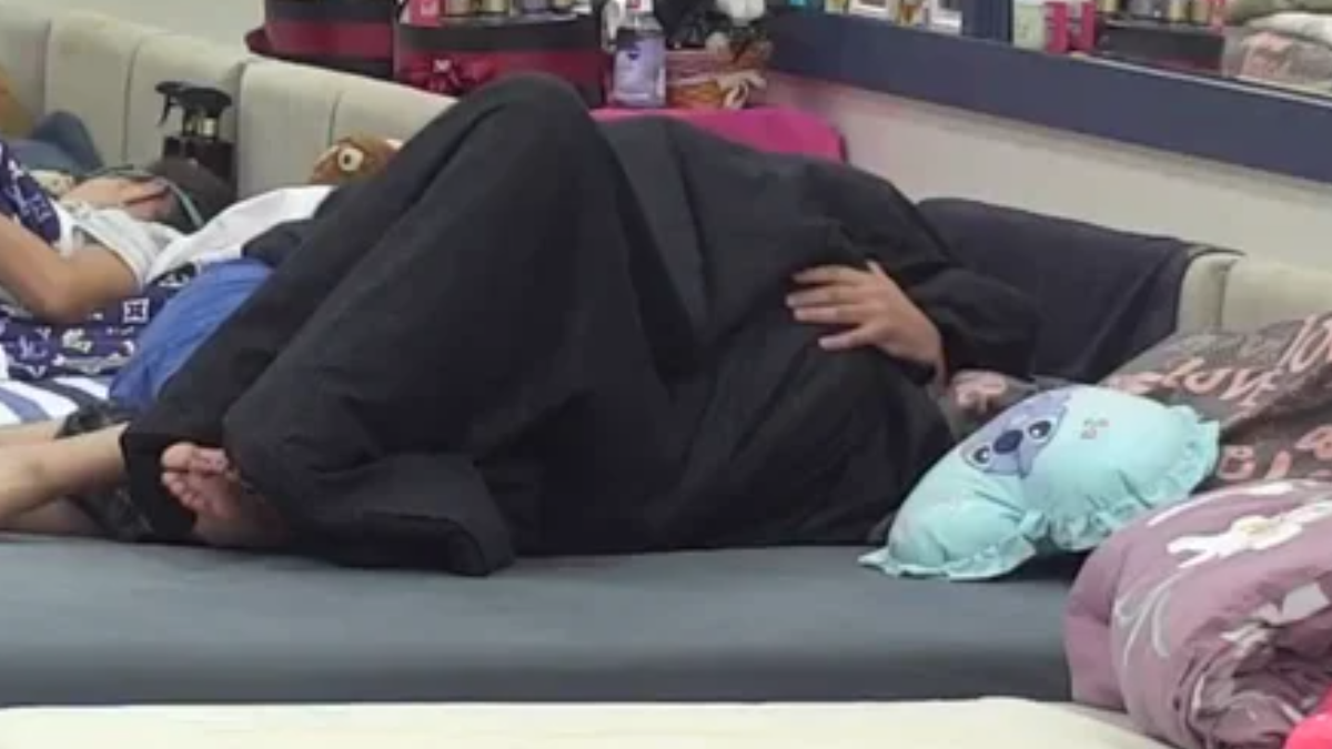 MAJA I ASMIN SE PREPUSTILI STRASTIMA PRED SVIMA Zatresla se jorgan planina: Cimeri u Eliti im nisu smetali (FOTO)