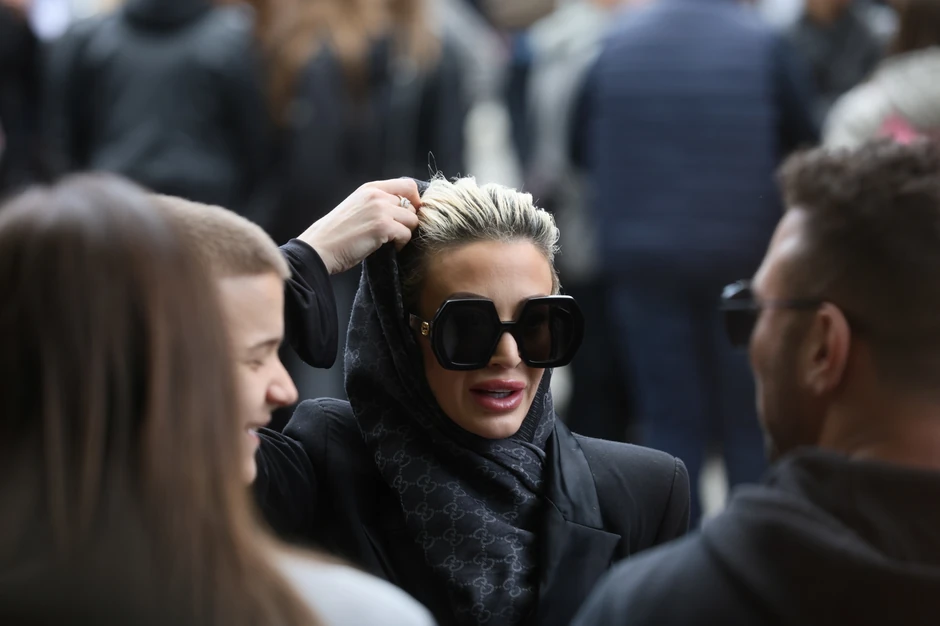 Dušica Jakovljević na sahrani koleginice