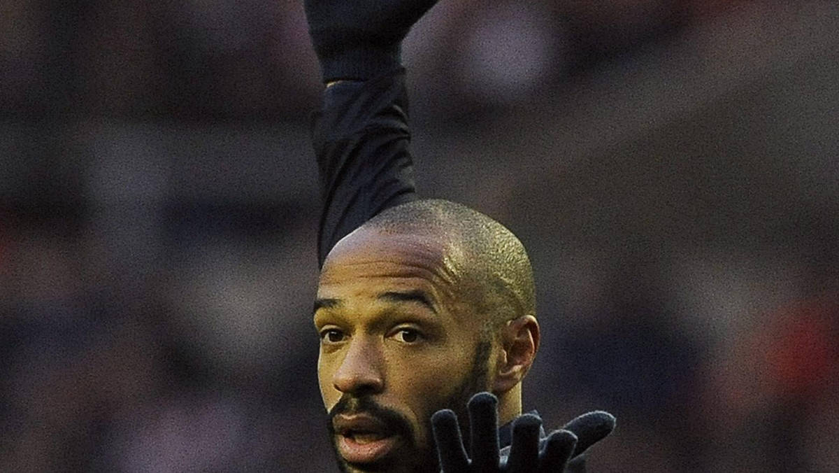 Thierry Henry, piłkarz New York Red Bulls przebywający na wypożyczeniu w Arsenalu Londyn, chce wyburzyć swój 13-letni warty 6 mln funtów dom.