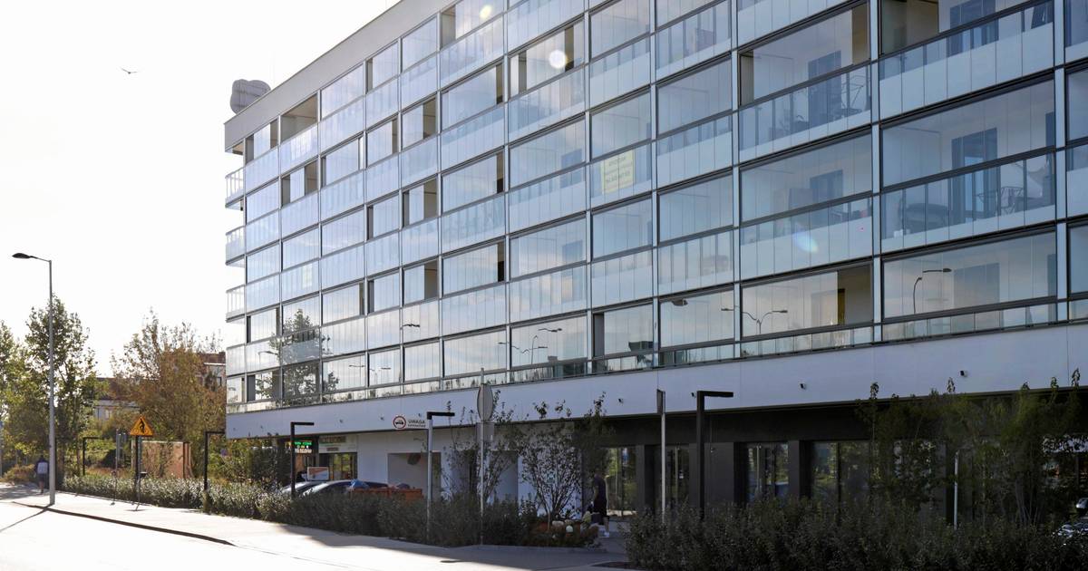 Kupili mieszkania na nowym osiedlu, hałas jest nie do zniesienia. "Najgorzej jak pędzi sportowe auto"