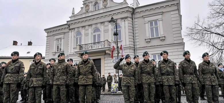 Uprzedzić Putina. Polacy szykują się na wojnę