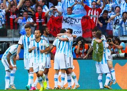 Argentyna piątym zespołem w 1/8 finału mundialu w Brazylii