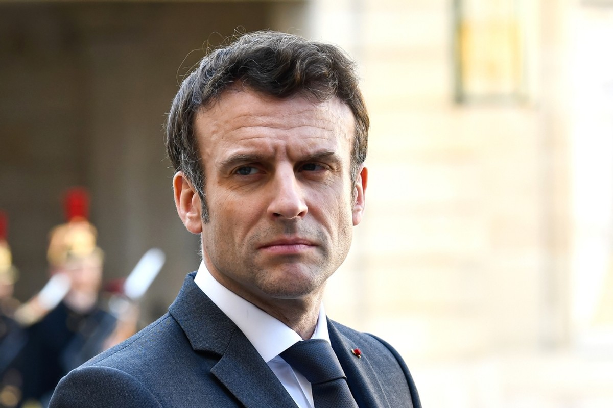 Qui deviendra chef du gouvernement en France ? Pourquoi Macron retarde-t-il la nomination ?