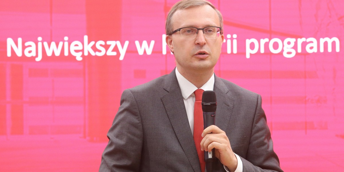 "W kolejnych miesiącach spodziewałbym się bardzo solidnych wyników polskiej gospodarki, a być może jednego z najsilniejszych okresów koniunktury w historii naszej gospodarki" - mówi Paweł Borys, szef PFR.