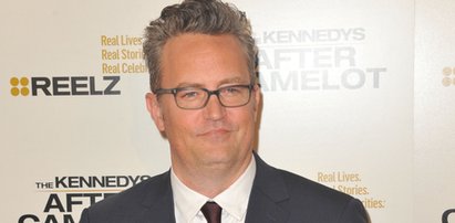 Matthew Perry rozstał się z narzeczoną. Fani "Przyjaciół" bardzo się o niego martwią