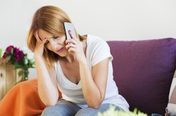 Wypędź z siebie marudę! Narzekanie uszkadza mózg