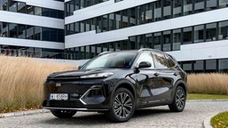 nowe geely będzie hitem. tyle kosztuje oszczędna hybryda dla rodziny