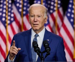Biden rozważa reelekcję. Czy jego decyzja będzie zależeć od ruchów Trumpa?