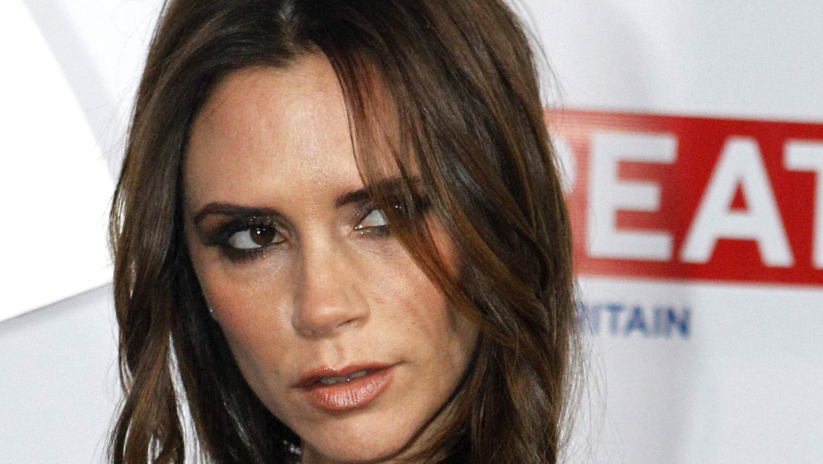 Victoria Beckham, wciąż chce więcej! Teraz promuje się w Chinach, niedawno zaprojektowała nowy model Range Rovera. Ostatnio media pokusiły się o zestawienie najlepszych min żony Davida Beckhama. Wyniki zestawienia są zakakujące.