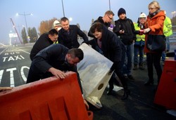 Most Łazienkowski otwarty! Ale pieszych nie wpuszczą