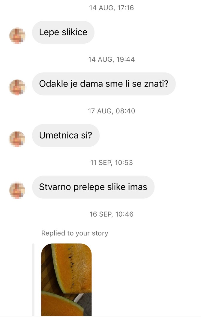 Poruke u inboksima žena