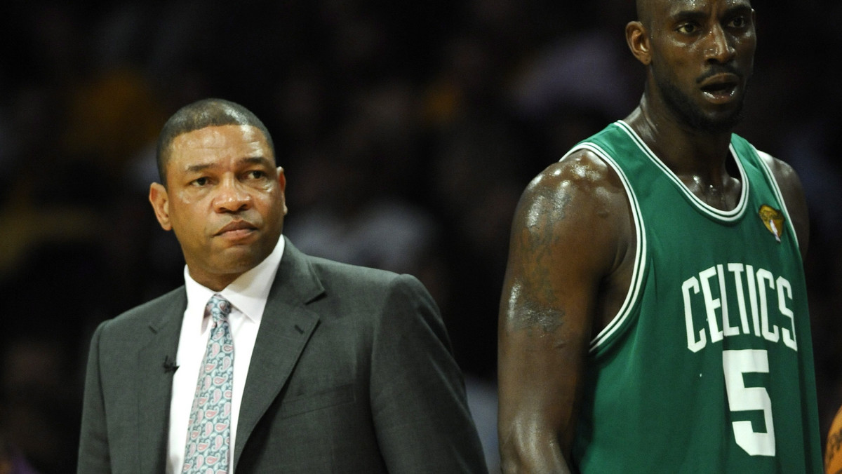 48-letni Doc Rivers nadal będzie trenerem wicemistrzów NBA - Boston Celtics. Zdecydował się pozostać w "Celtach", bowiem otrzymał zgodę od... żony.