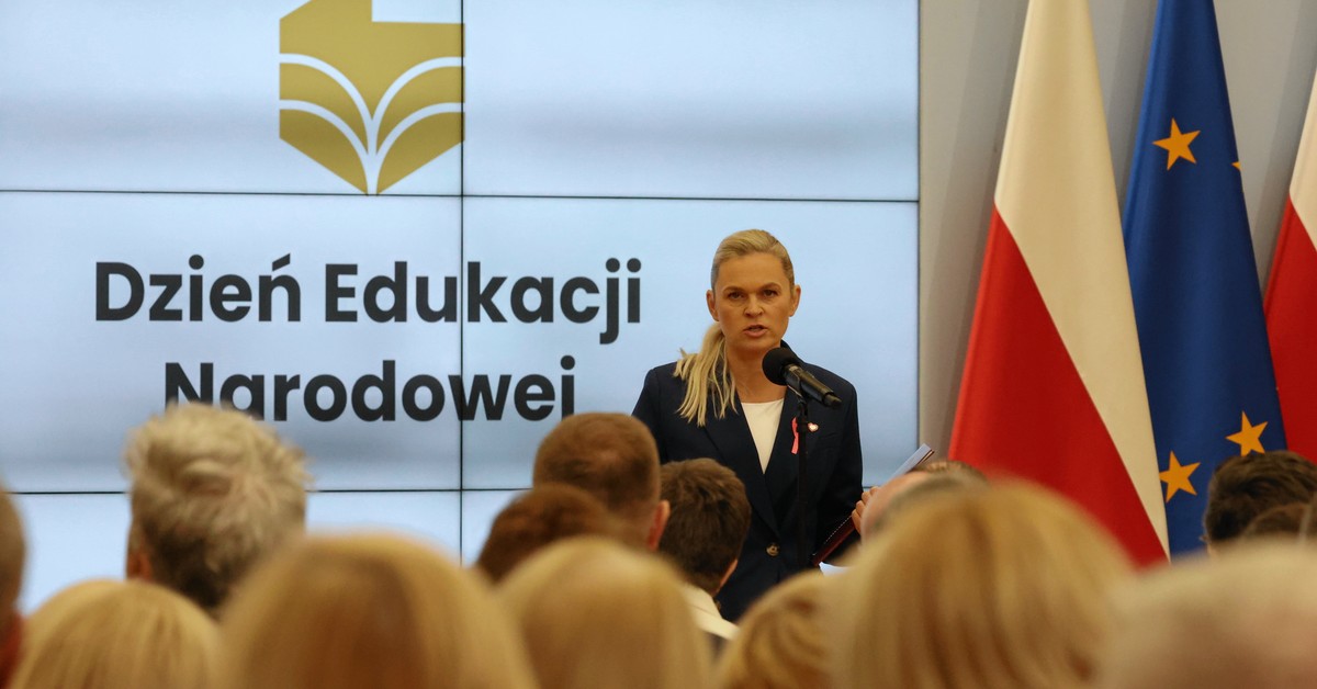 Ile naprawdę pracują nauczyciele? Fakty i mity o czasie pracy i zarobkach pedagogów