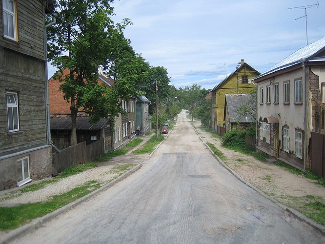 Supilinn  - dzielnica estońskiego miasta Tartu. Dlaczego jest niezwykła? Ponieważ jest nazywana miastem zup. Wszystkie domy są drewniane, a nazwy ulic w Supilinn noszą nazwy jakiegoś warzywa.