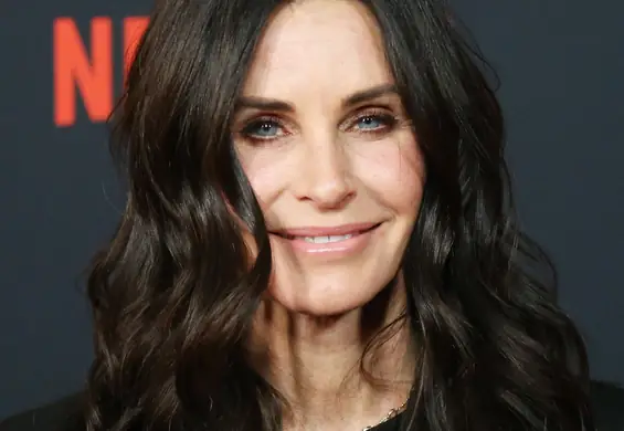 Courteney Cox z Davidem Beckhamem w jacuzzi. "Co tu się dzieje?!" - pyta Jennifer Aniston